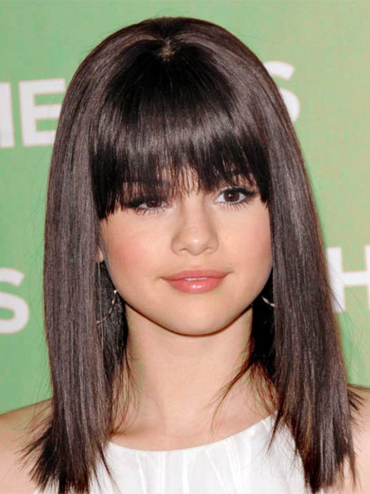 25 Medium Hairstyles For Girls With Straight Hair