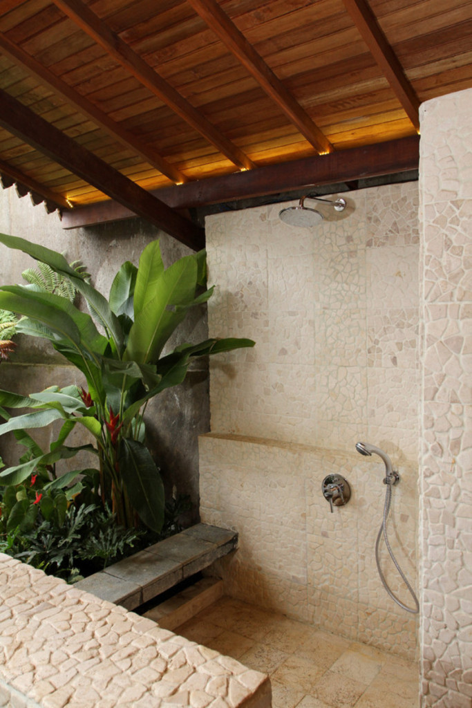 Tropical Bathroom Design Ideas