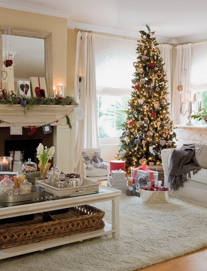 25 Stunning Ways To Decorate Your Living Room For Christmas