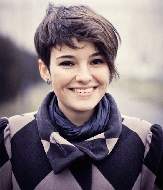 21 Cute Short Hairstyles For Round Faces Feed Inspiration