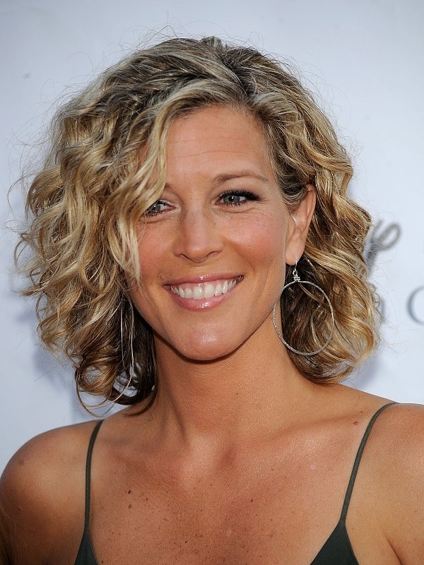 21 Gorgeous Hairstyles For Fine Curly Hair Feed Inspiration