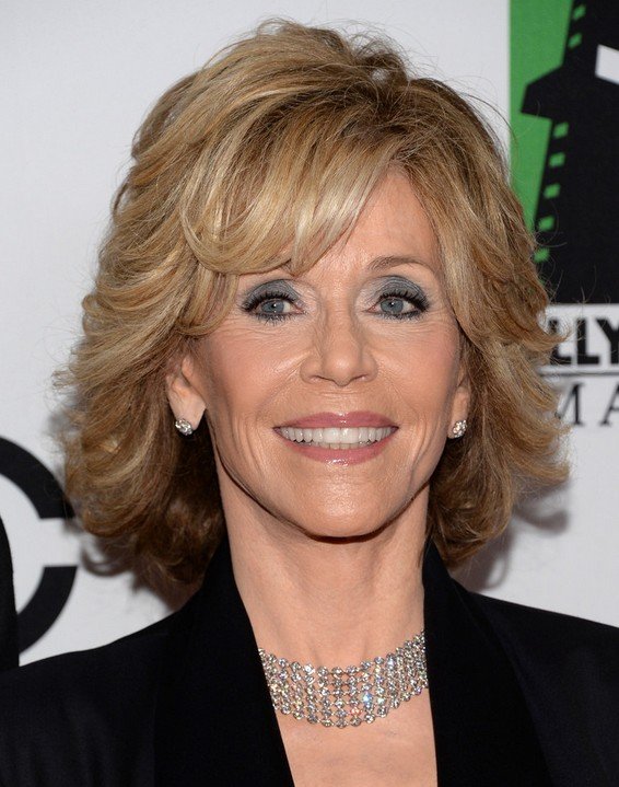 20 Medium Hairstyles For Women Over 50 Feed Inspiration