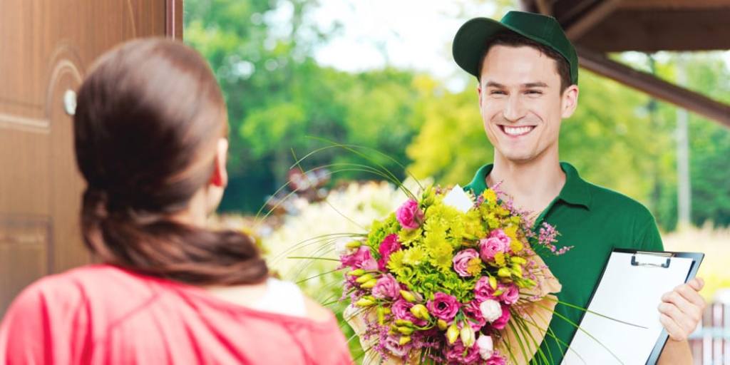 Tips For Choosing A Flower Delivery Service - Feed Inspiration